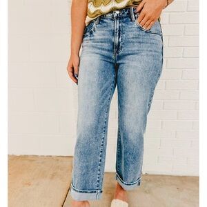 Mid Rise Boyfriend Cuffed Risen Jeans size 9/29